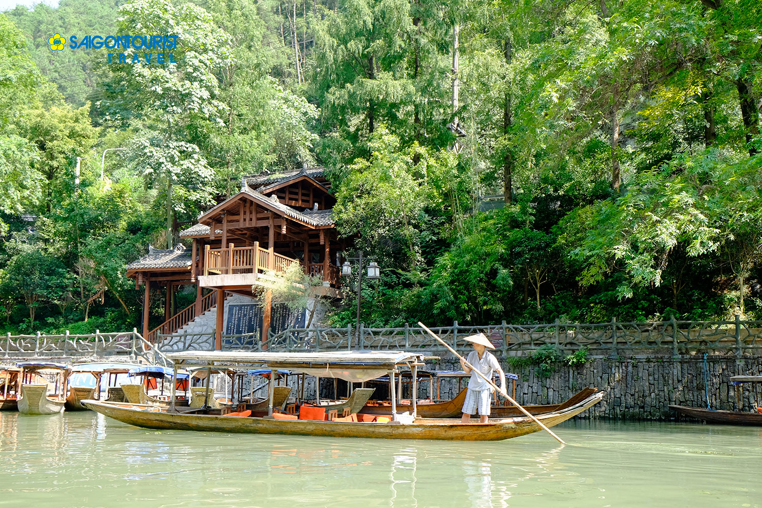 Hành Trình Khám Phá Hồ Bảo Phong Trương Gia Giới