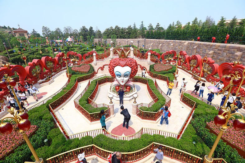 Disneyland Thuong Hai 4