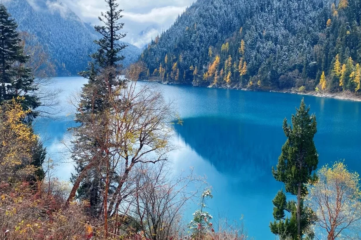 Bí quyết du lịch Cửu Trại Câu tiết kiệm chi phí – Khám phá vẻ đẹp kỳ vĩ mà không lo về ngân sách